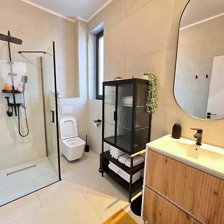 Apartment Modern Central, 5 Minute De Plaja, - Mamaia Nord