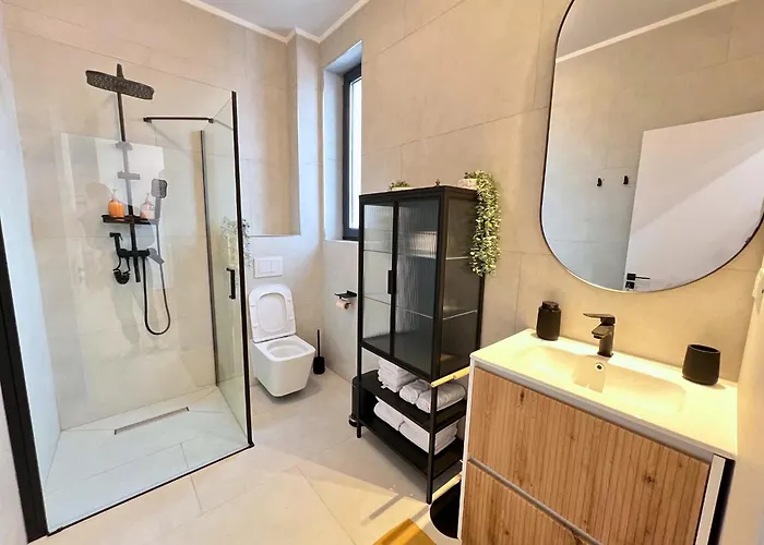 Apartment Modern Central, 5 Minute De Plaja, - Mamaia Nord